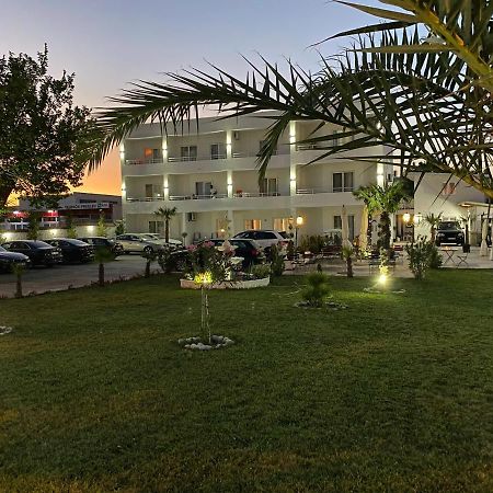 Apartments Vila Sara M Ulcinj Eksteriør bilde