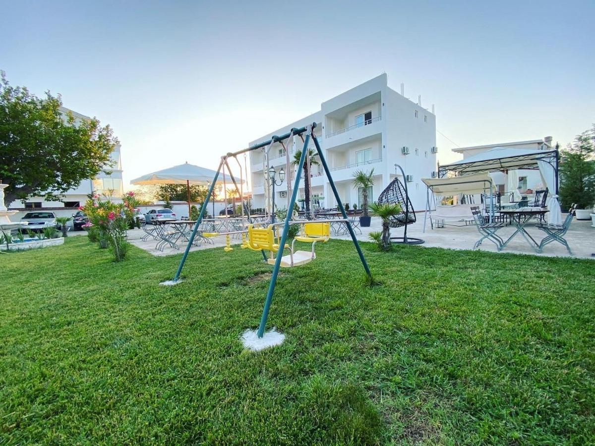 Apartments Vila Sara M Ulcinj Eksteriør bilde