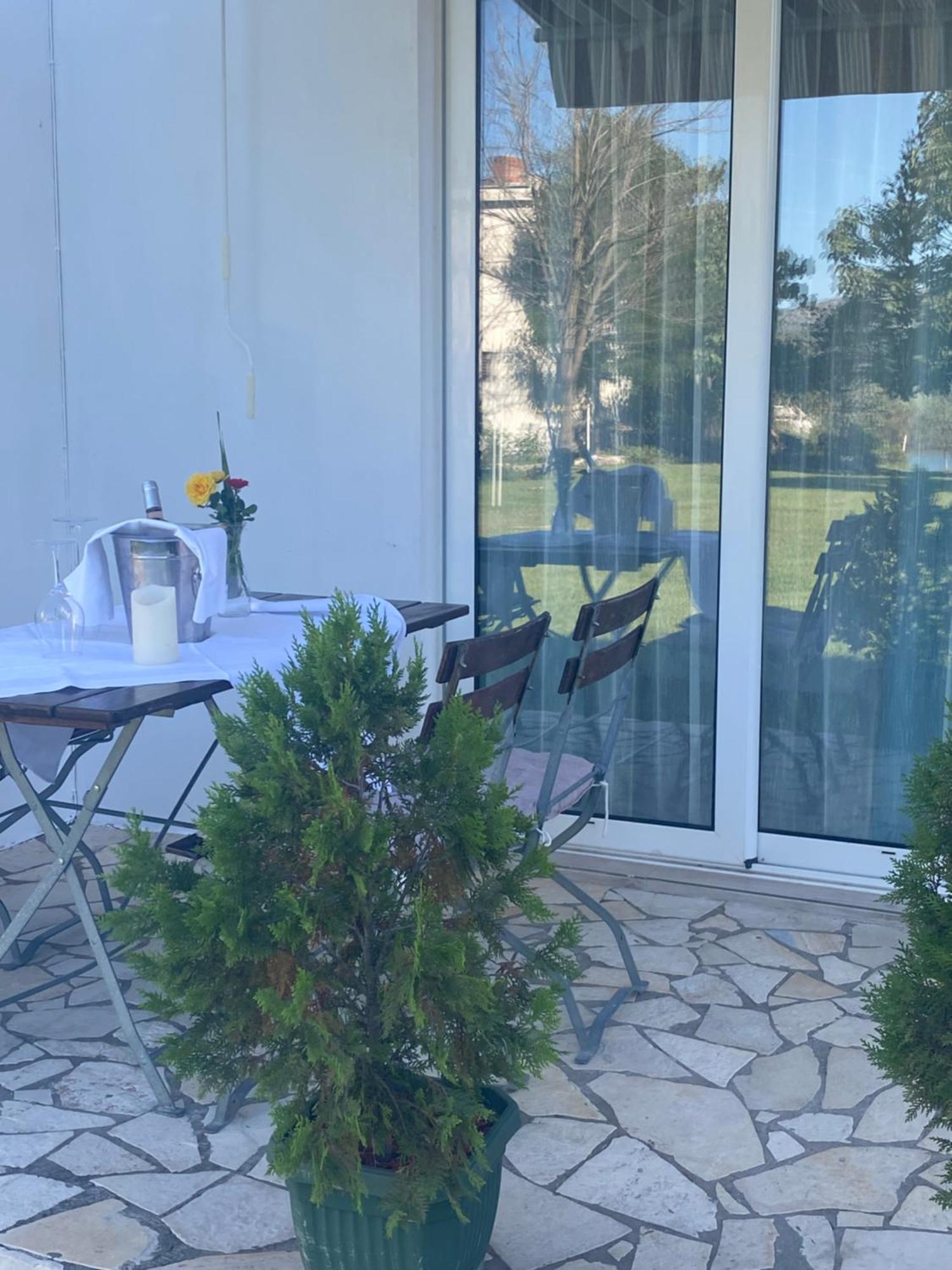 Apartments Vila Sara M Ulcinj Eksteriør bilde