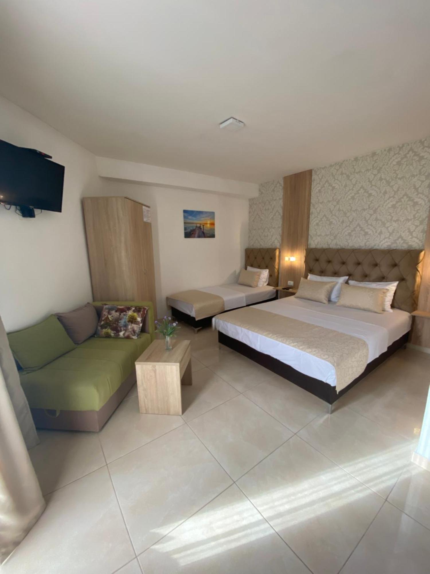 Apartments Vila Sara M Ulcinj Eksteriør bilde